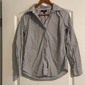 3/$15 or 5/$20 Banana Republic Blue & White Stripe Dress Shirt
